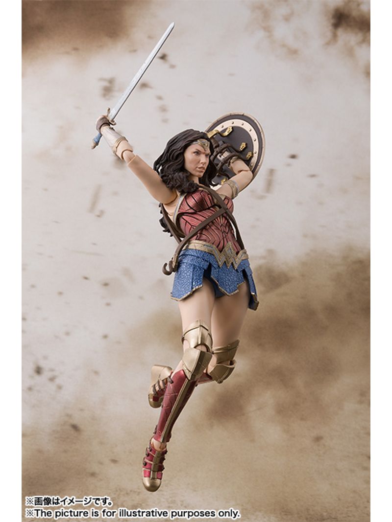 JUSTICE LEAGUE WONDER-WOMAN - S.H.FIGUARTS - Iron Studios JUSTICE LEAGUE WONDER-WOMAN - S.H.FIGUARTS - Iron Studios