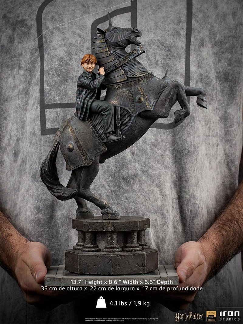 Estátua Ron Weasley at the Wizard Chess Deluxe - Harry Potter