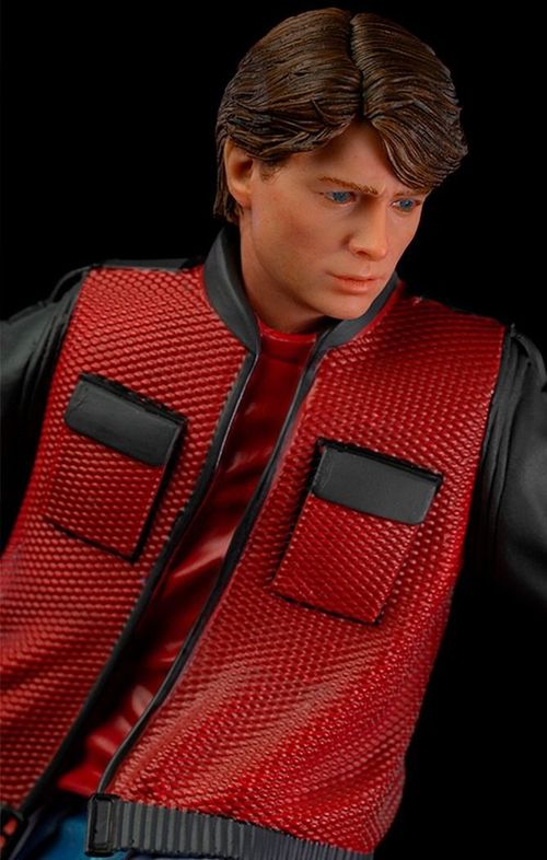 Estátua Marty McFly on Hoverboard - Back to the Future - Art Scale 1/10 - Iron Studios