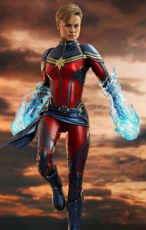 Figura Captain Marvel Endgame - Marvel - Sixth Scale - Hot Toys